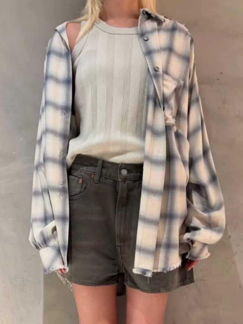 NWT Denimist Haisley Short 25/26/27/28 Vintage Dark Olive - Picture 4 of 10